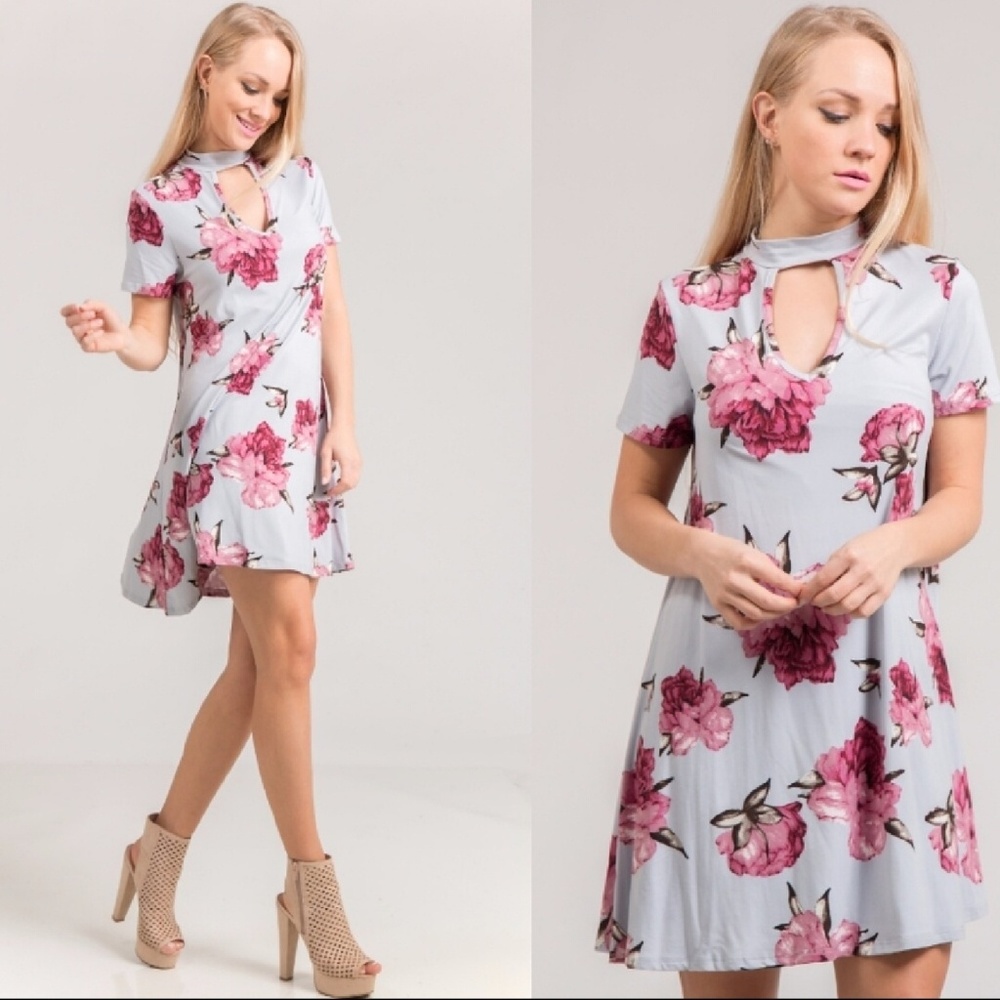Nwt Floral Print Choker Neck Swing Dress